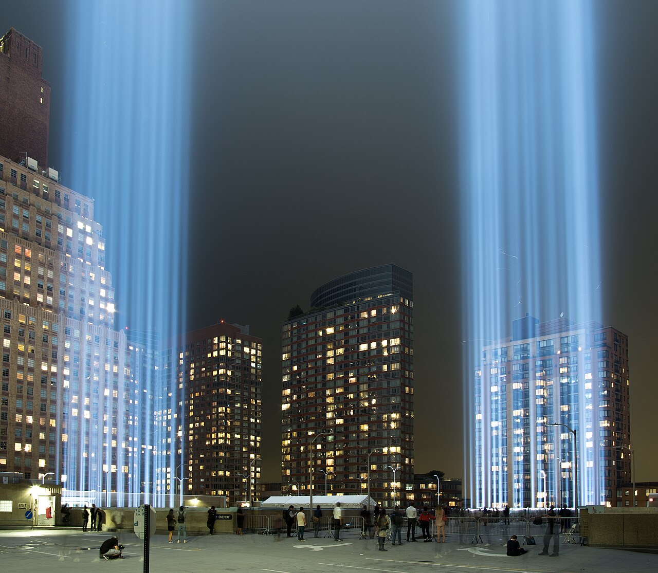 25 años después del 11-S, las Torres Gemelas vuelven a iluminar el cielo de Nueva York